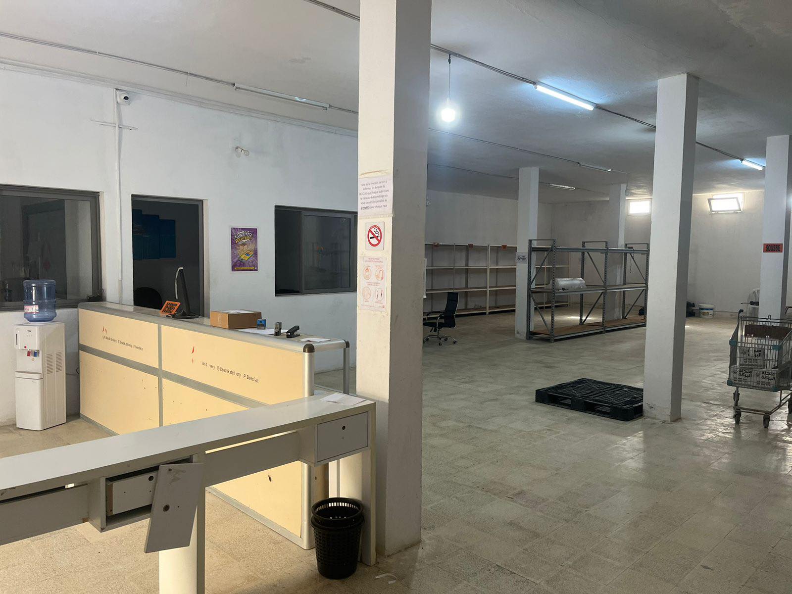 Ezzahra Ezzahra Bureaux & Commerces Atelier,Garage Dpt de 270 m a loulija